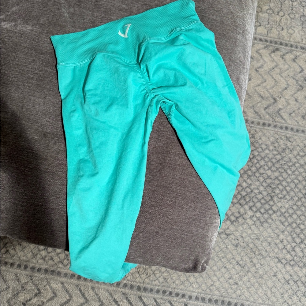Violate the dress code leggings size medium worn twice never dried in dryer